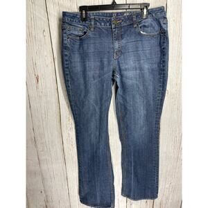 New York Company Jeans Women Size 14 Blue Bootcut Curvy Mid Rise DISTRESS HEM